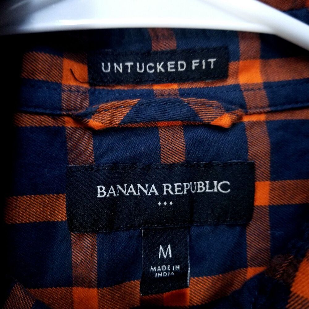 Banana Republic Shirt Mens Medium Red/Blue Plaid Button Up Untucked Fit Dark - Picture 2 of 9